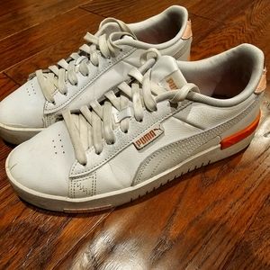 Women's Puma shoes
